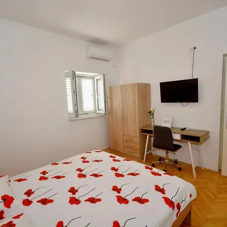 Apartman Dalmatia Διαμέρισμα *